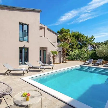 Destination Sea * באסקה