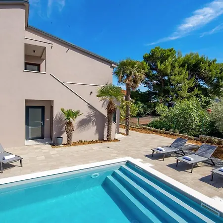 Апартаменты Destination Sea Башка