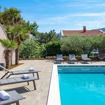 Apartment Destination Sea