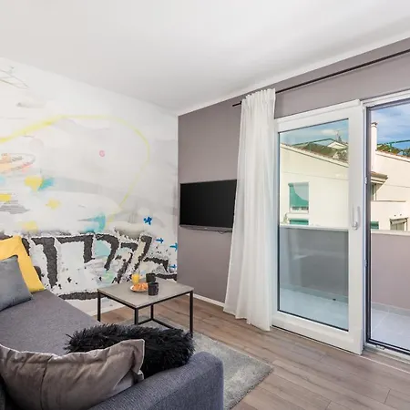 Destination Sea Apartment