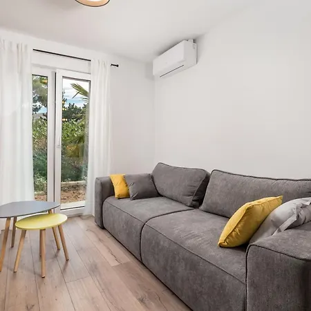 Apartment Destination Sea